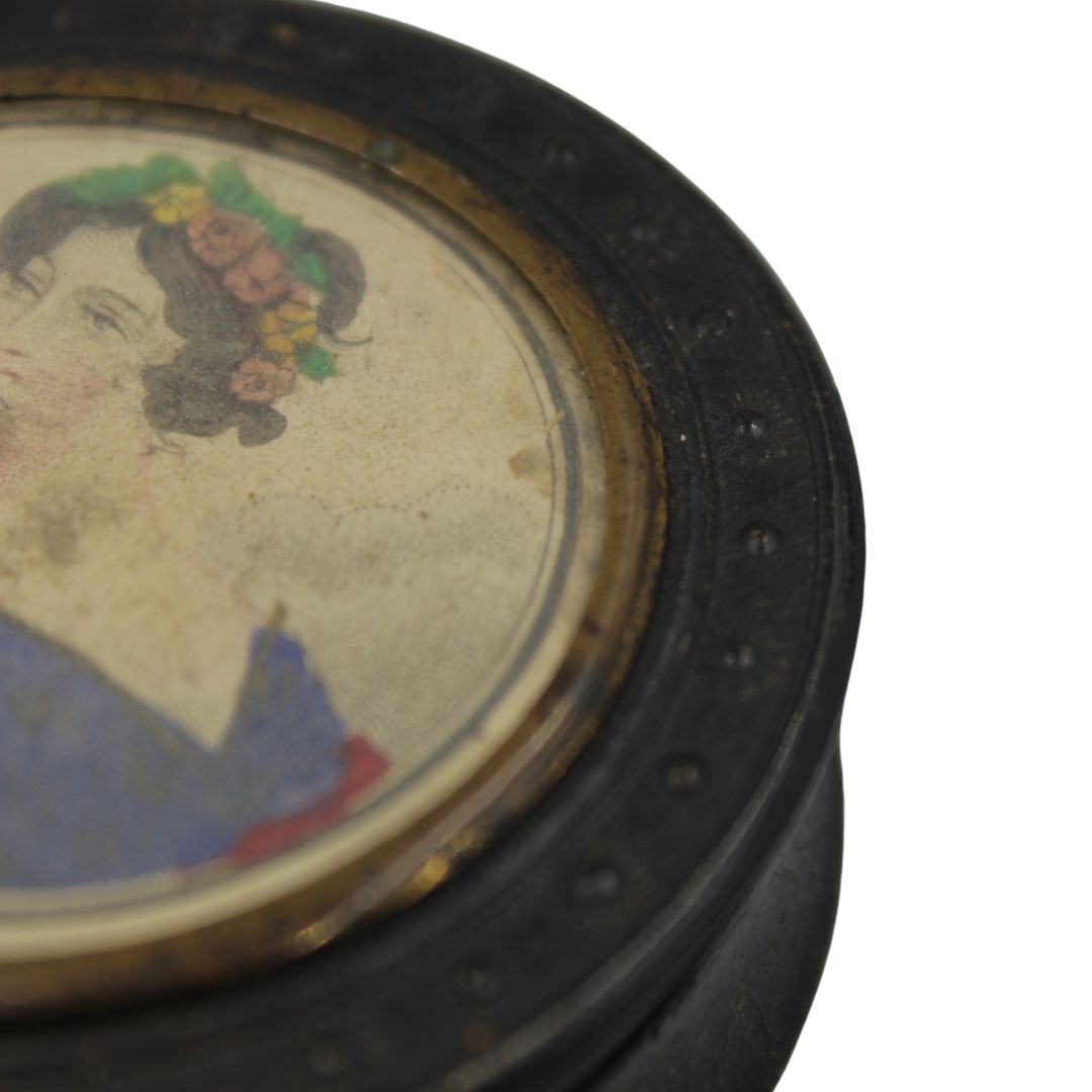 Antique Gutta Percha Snuff Box with Portrait of a Lady, Late 19th Century - The Great Republic